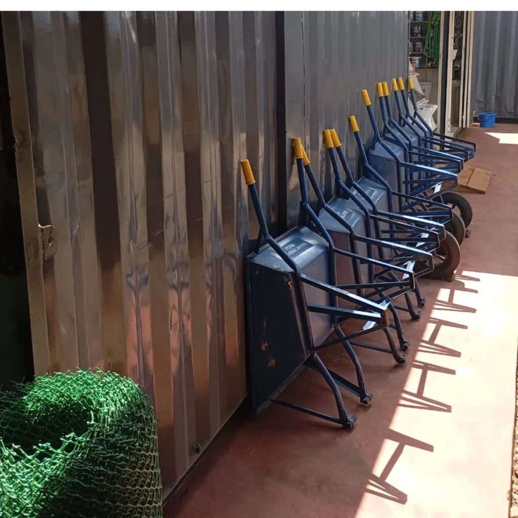 Wheelbarrows - milto